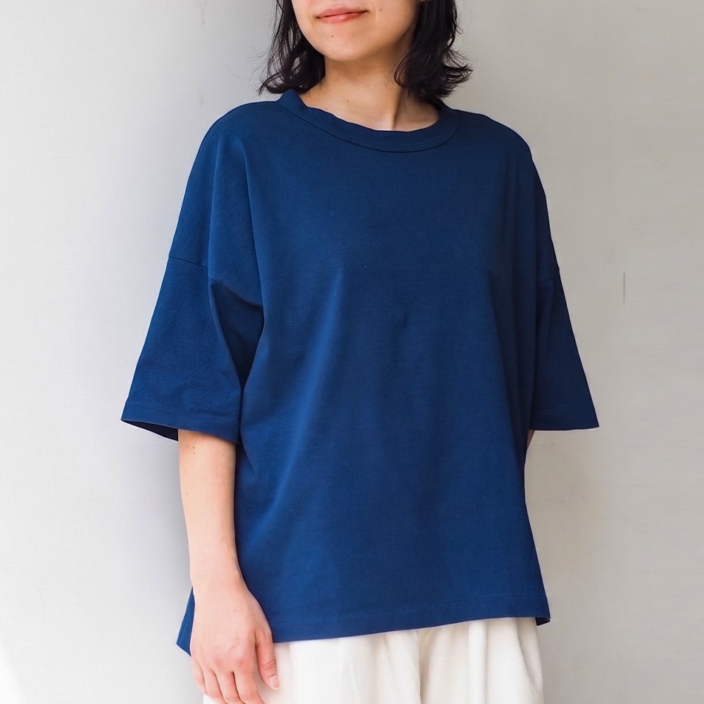 天然藍　メイドインアースのＴシャツ　オーガニックコットン